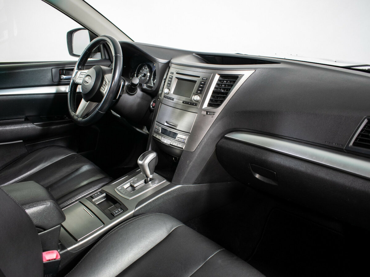 Subaru Outback IV, 2011 Фото №9