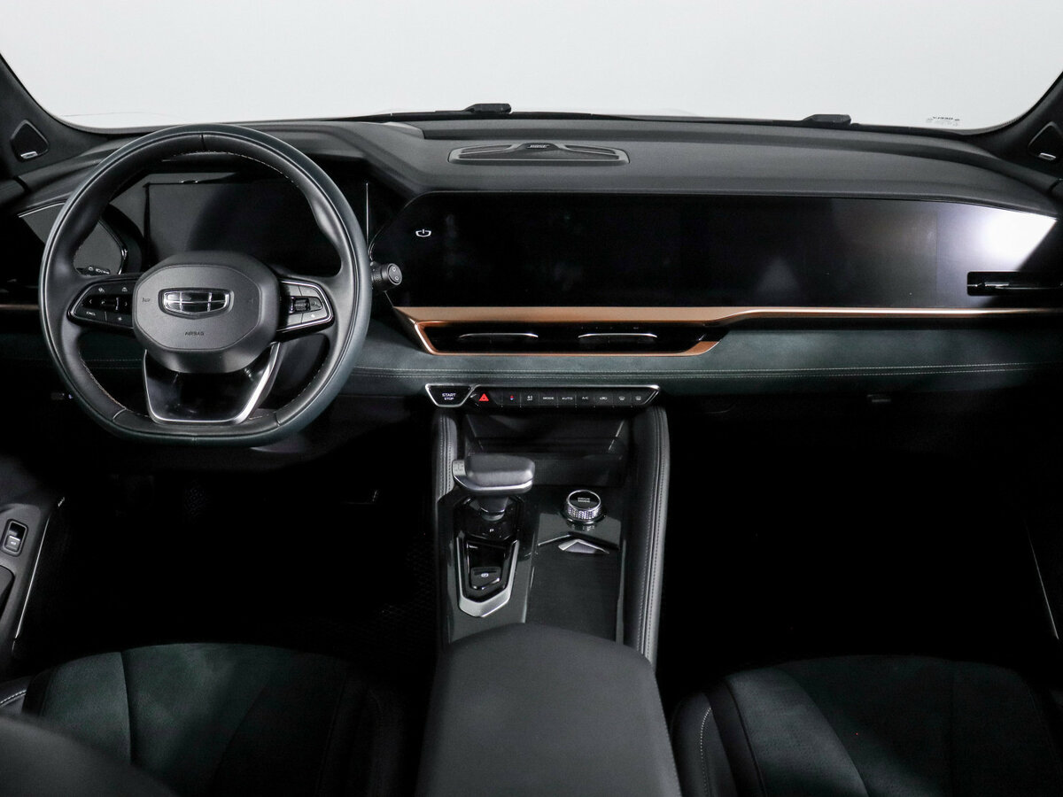 Geely Monjaro I, 2023 Фото №10