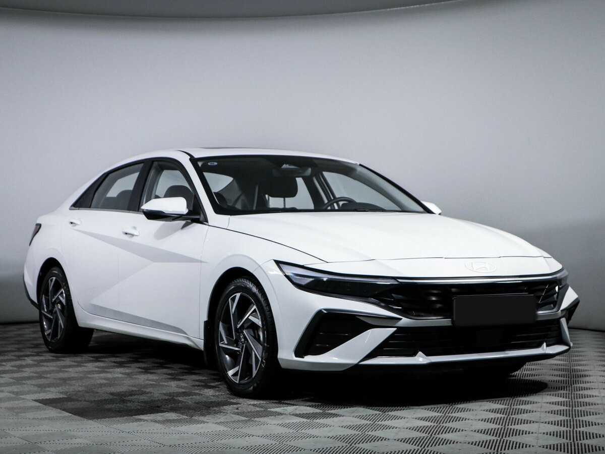 Hyundai Elantra VII (CN7) Рестайлинг, 2023 - 7 800 км. | Фото №3