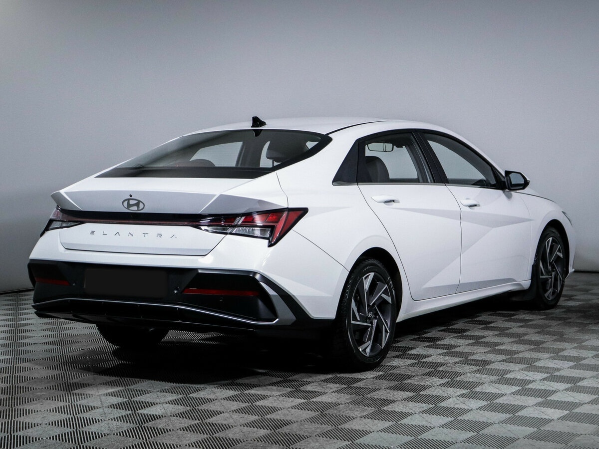 Hyundai Elantra VII (CN7) Рестайлинг, 2023 - 7 800 км. | Фото №5