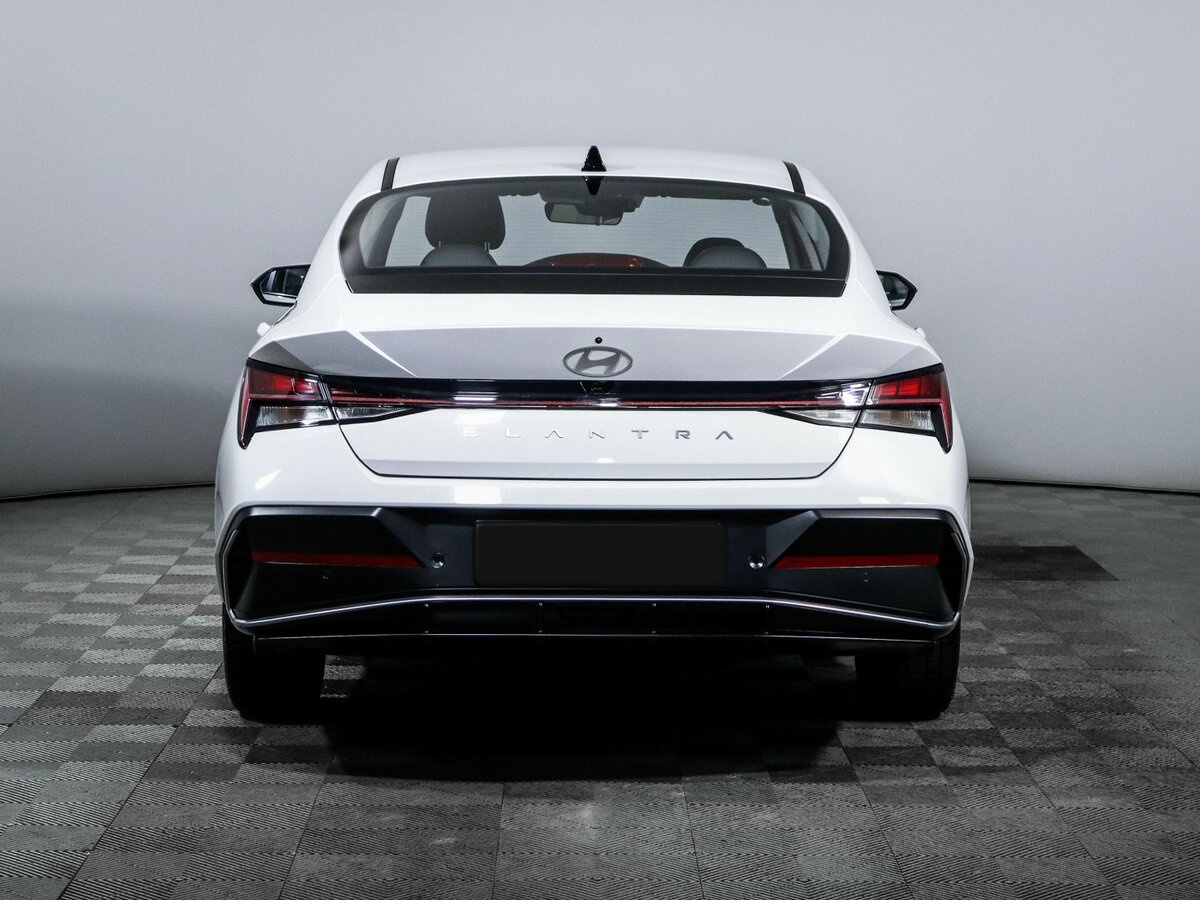 Hyundai Elantra VII (CN7) Рестайлинг, 2023 - 7 800 км. | Фото №6