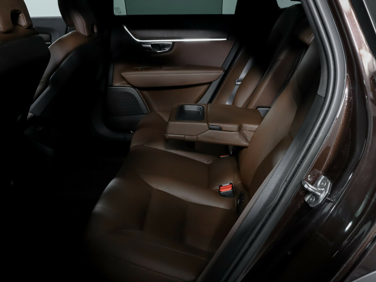 Volvo V90 Cross Country I Рестайлинг, 2021 Фото №10