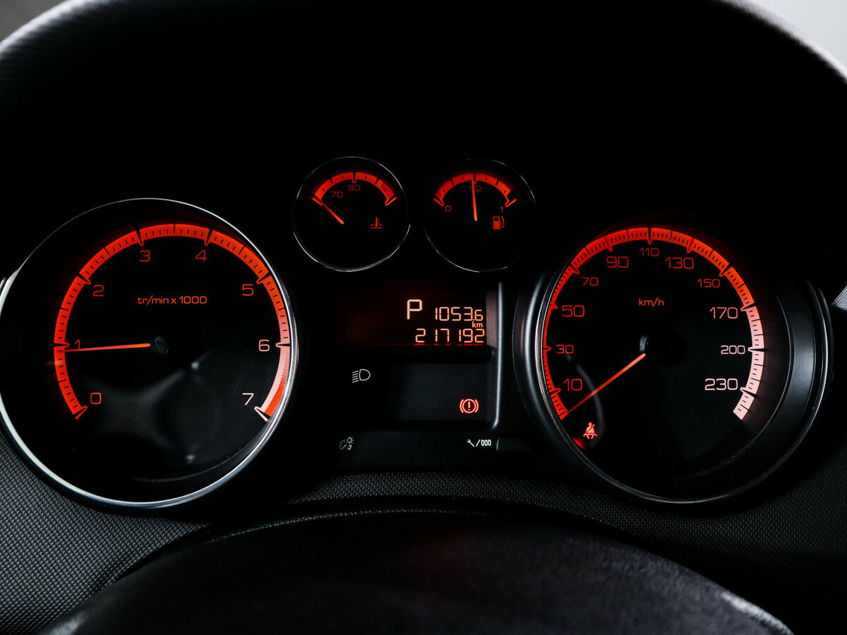 Peugeot 308 I, 2011 Фото №9