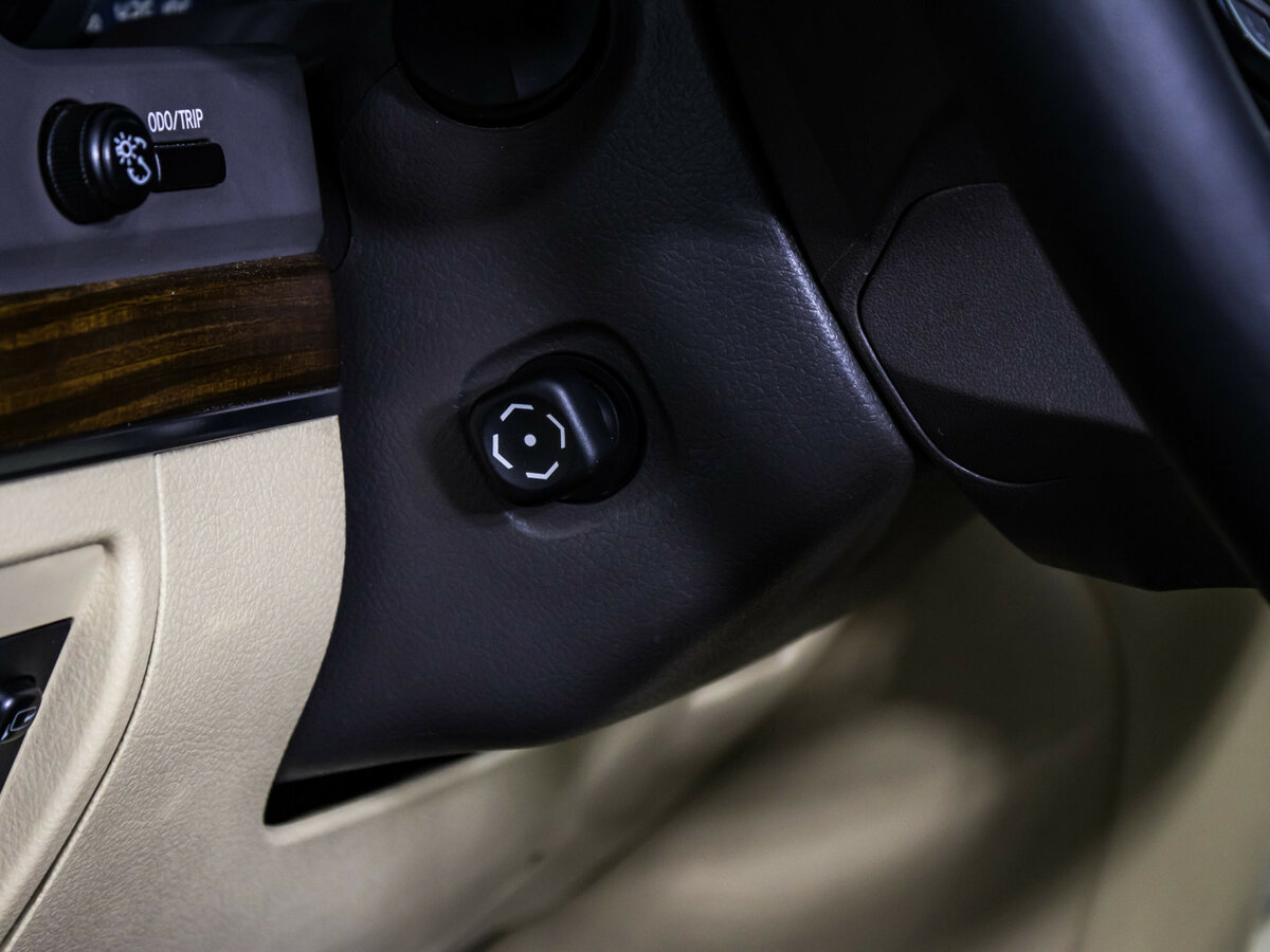 Toyota Land Cruiser 200 Series Рестайлинг 2, 2016 Фото №20