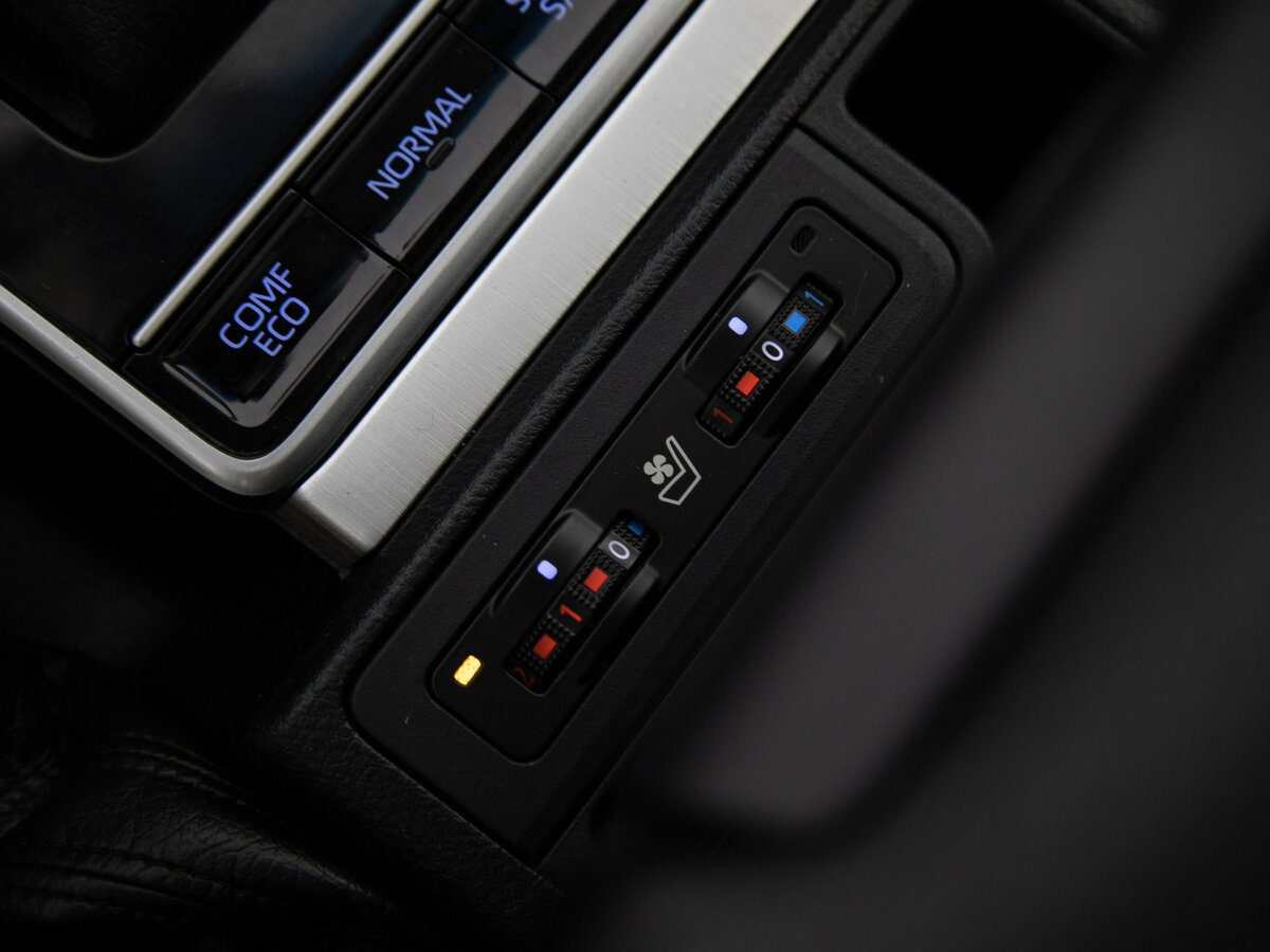 Toyota Land Cruiser Prado 150 Series Рестайлинг 2, 2018 Фото №13