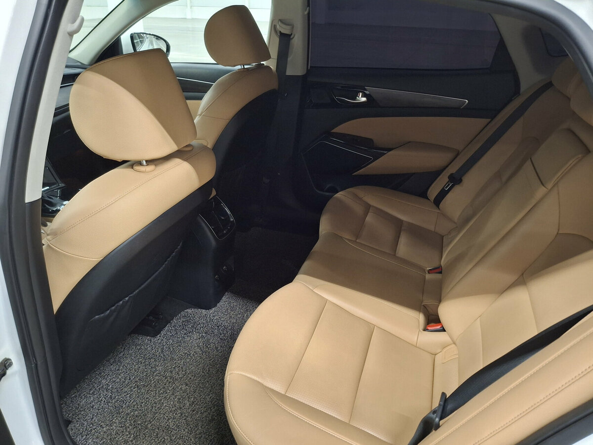 Kia K7 YG (II) Рестайлинг, 2019 Фото №12