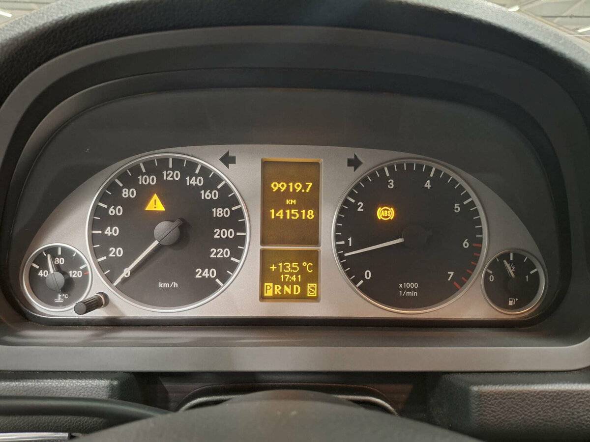 Mercedes-Benz B-Класс 180 I (W245) Рестайлинг, 2011 Фото №13