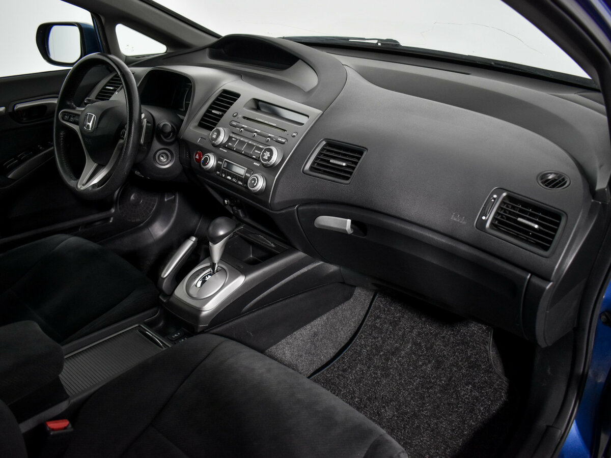 Honda Civic VIII Рестайлинг, 2009 Фото №12