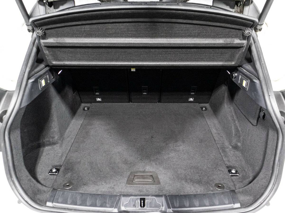 Jaguar F-Pace I, 2017 Фото №21