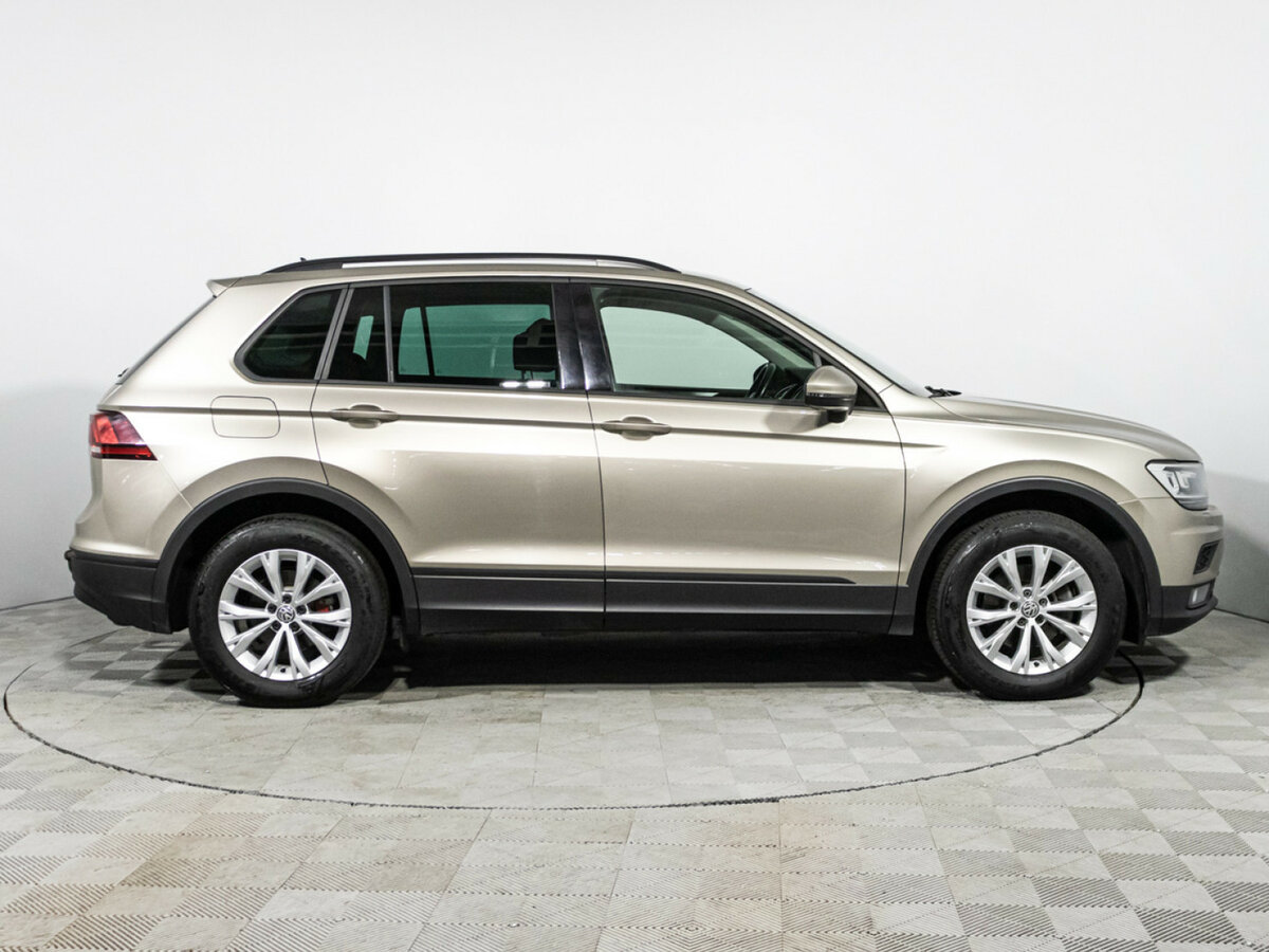 Volkswagen Tiguan II, 2019 - 88 434 км. | Фото №4