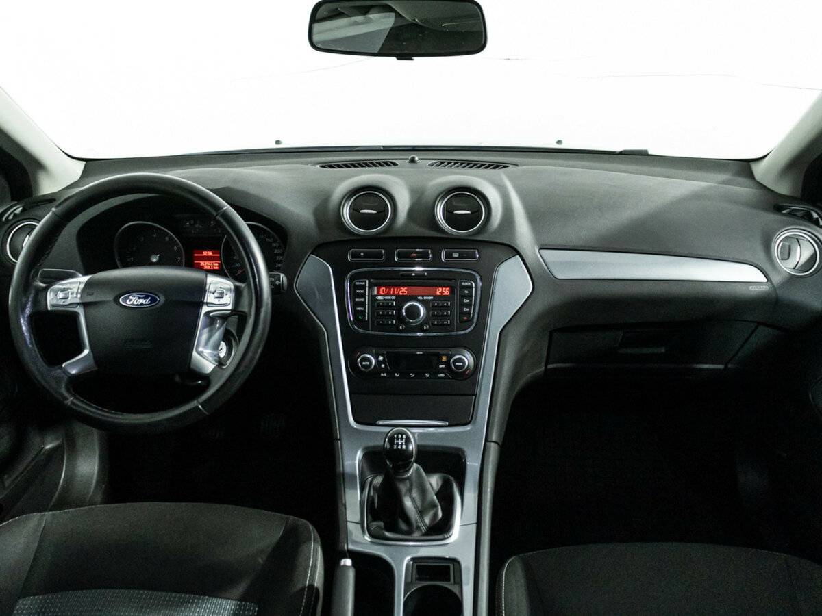 Ford Mondeo IV Рестайлинг, 2011 Фото №12