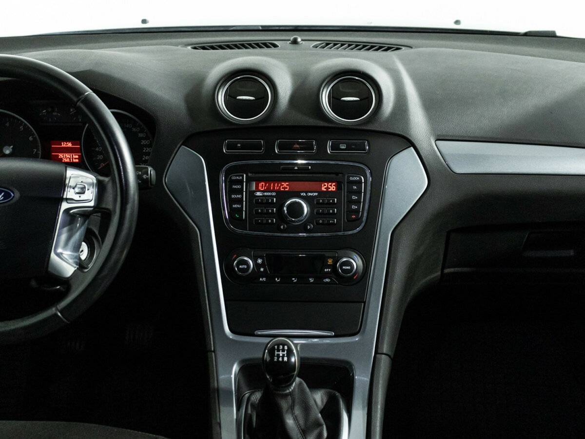 Ford Mondeo IV Рестайлинг, 2011 Фото №13