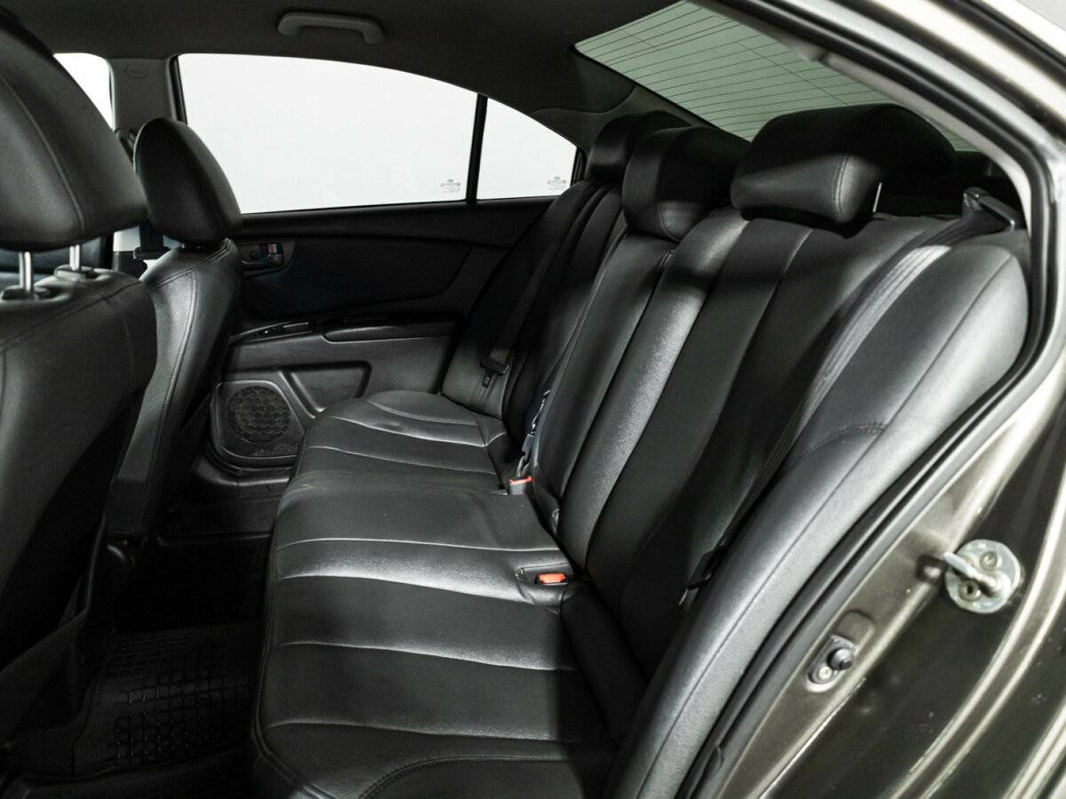 Kia Magentis II Рестайлинг, 2010 Фото №10