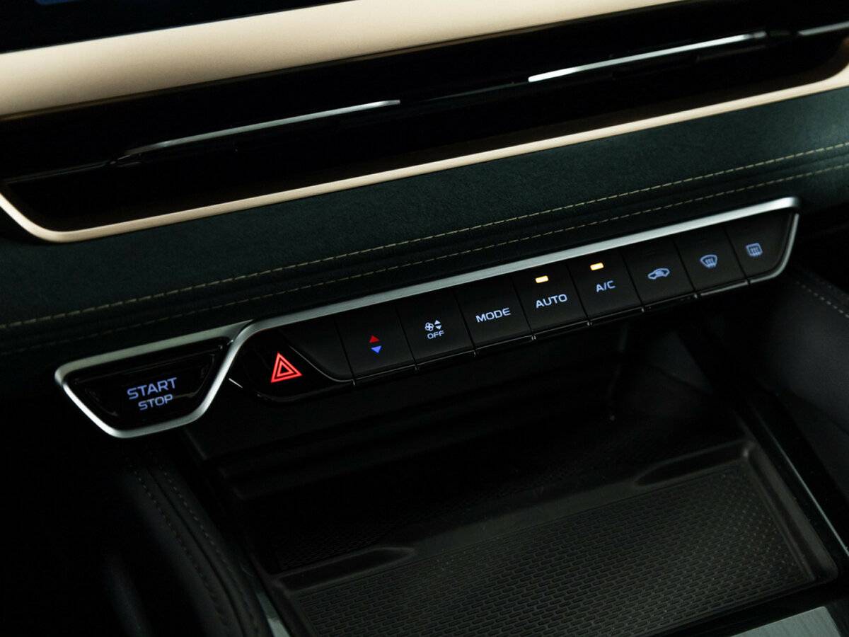 Geely Monjaro I, 2023 Фото №19