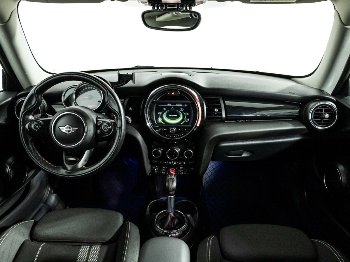 Mini Hatch Cooper S III (F55/F56), 2014 Фото №13