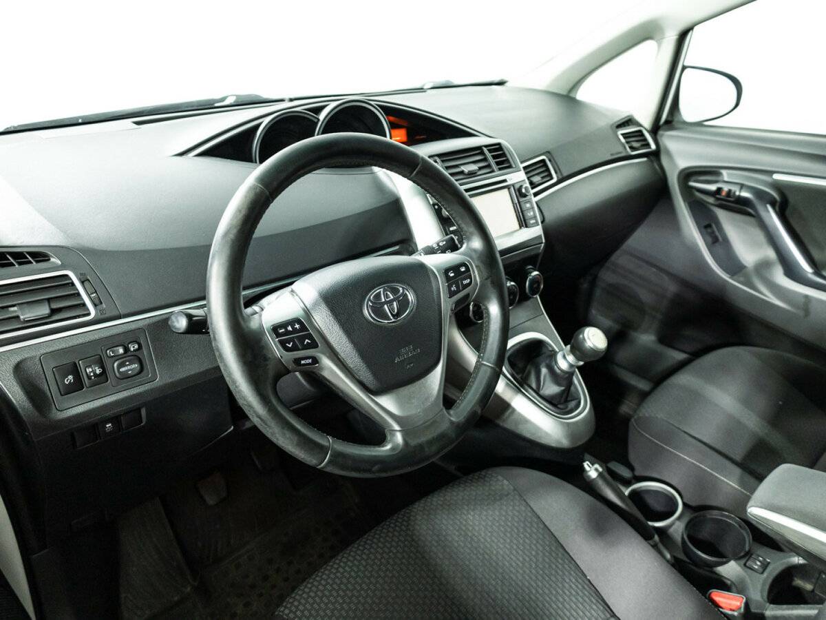 Toyota Verso I Рестайлинг, 2013 Фото №11