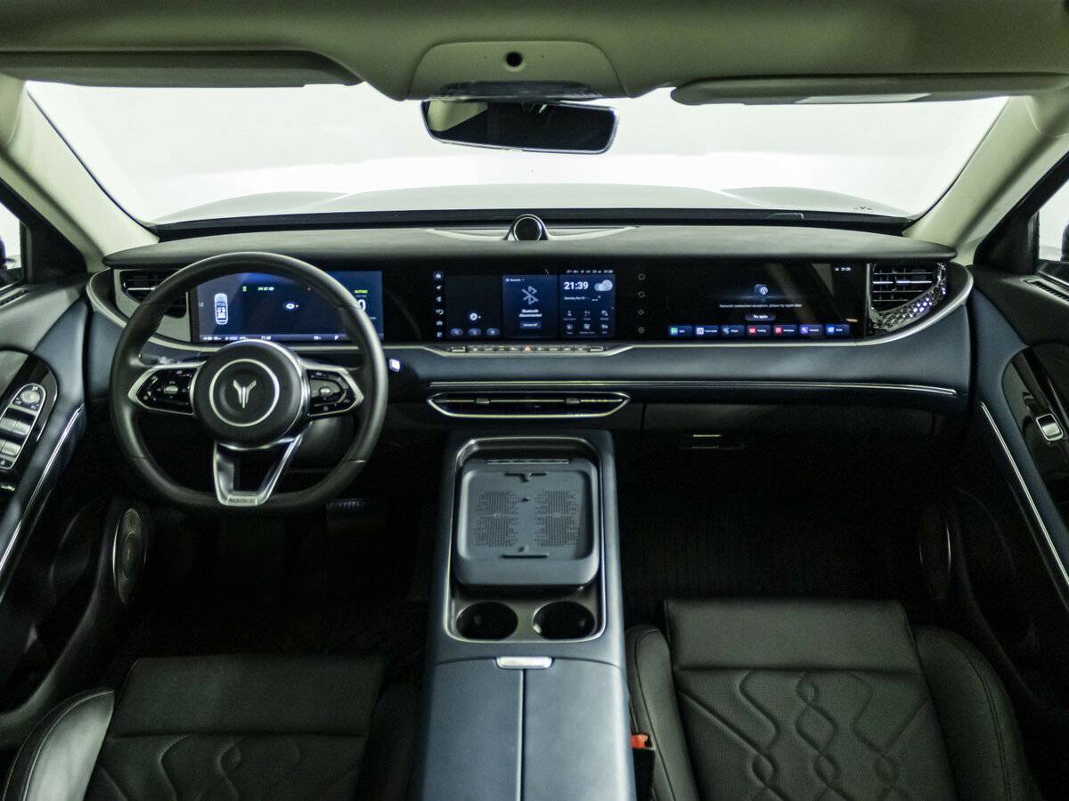 Voyah Free I Рестайлинг, 2023 Фото №12