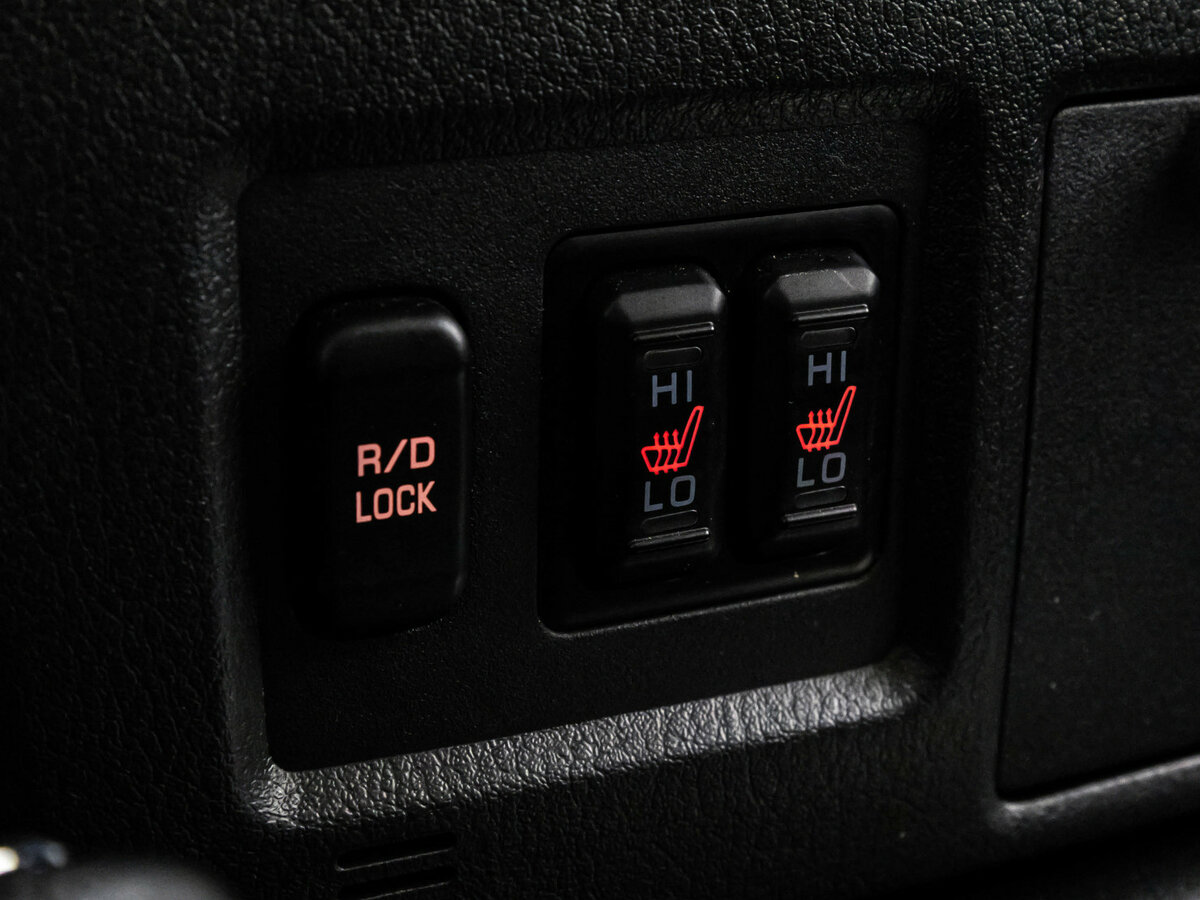 Mitsubishi Pajero IV Рестайлинг 2, 2017 Фото №19