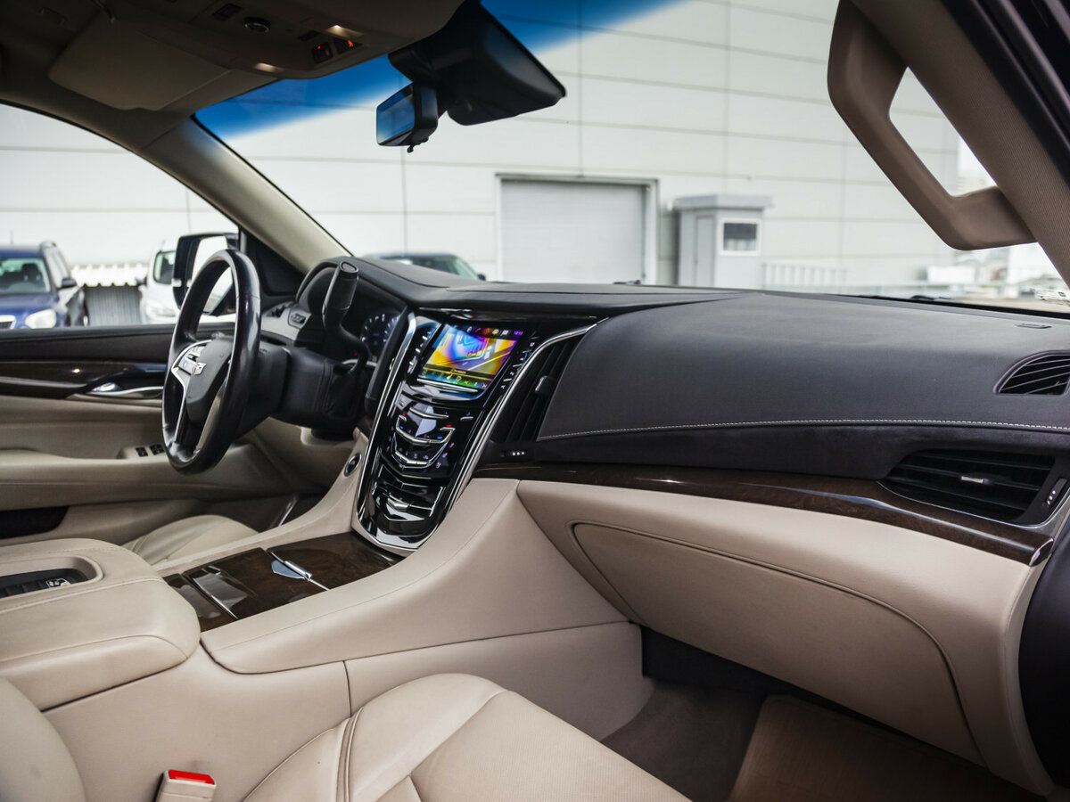 Cadillac Escalade IV, 2018 Фото №9