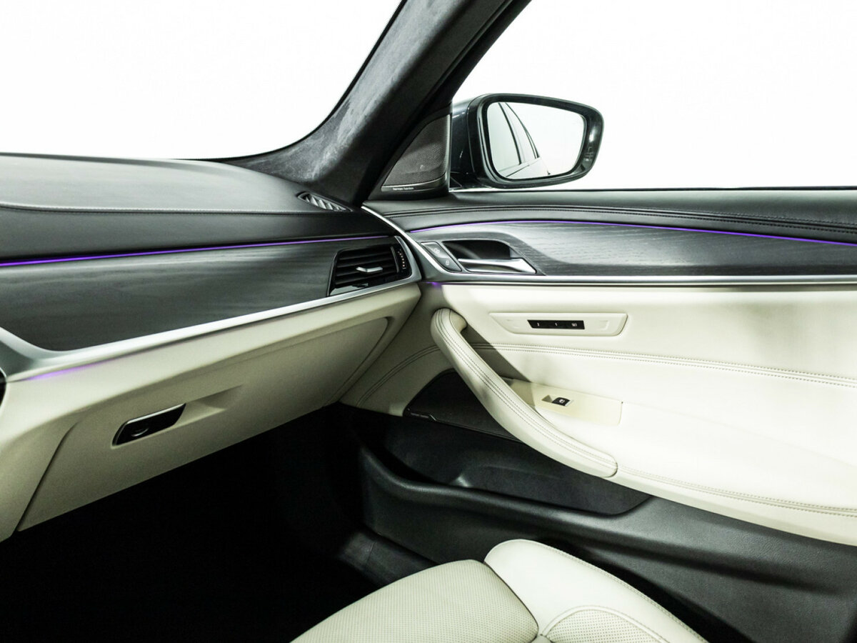 BMW 5 серии 540i xDrive VII (G30/G31/G38) Рестайлинг, 2020 Фото №21