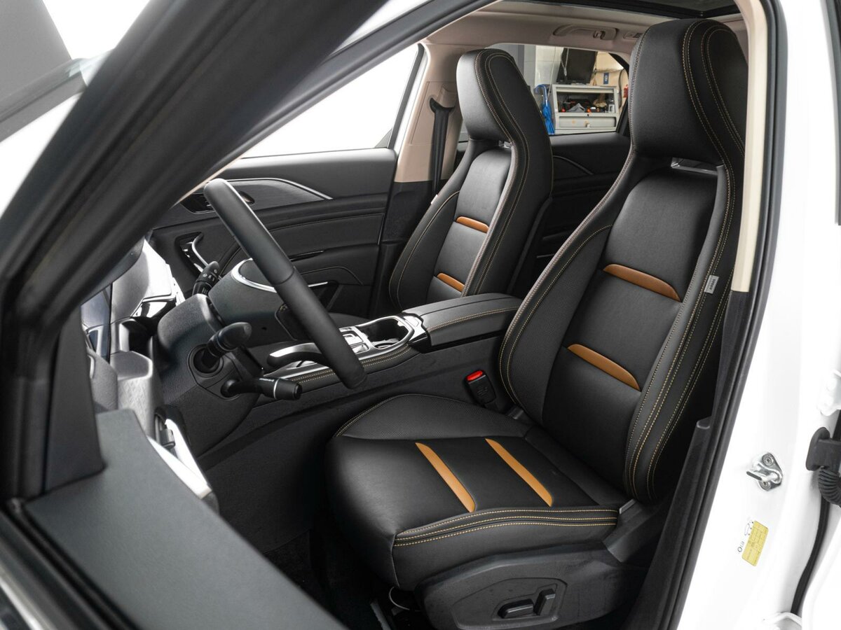 FAW Bestune T77 I, 2023 Фото №13