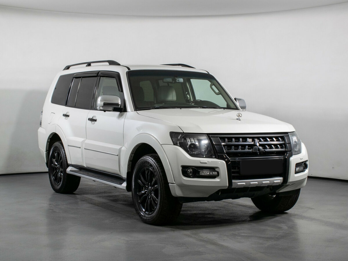 Mitsubishi Pajero IV Рестайлинг 2, 2020 - 61 000 км. | Фото №3