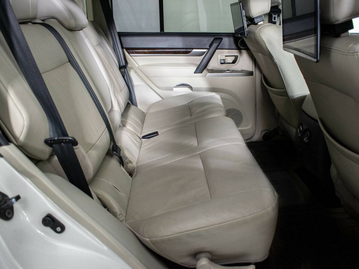 Mitsubishi Pajero IV Рестайлинг 2, 2020 Фото №10