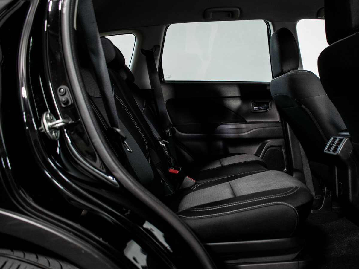 Mitsubishi Outlander III Рестайлинг 3, 2022 Фото №10