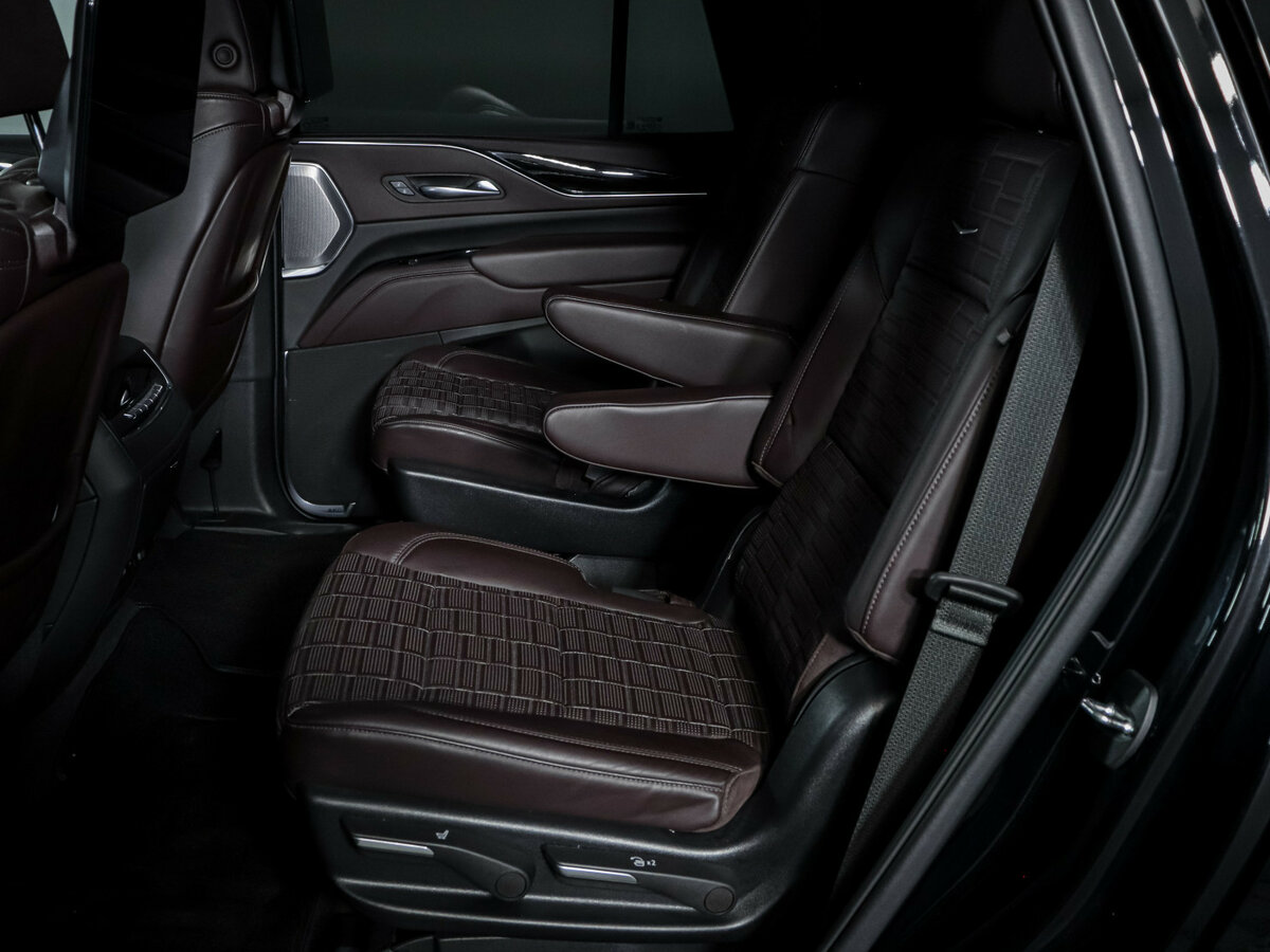 Cadillac Escalade V, 2022 - 23 760 км. | Фото №8
