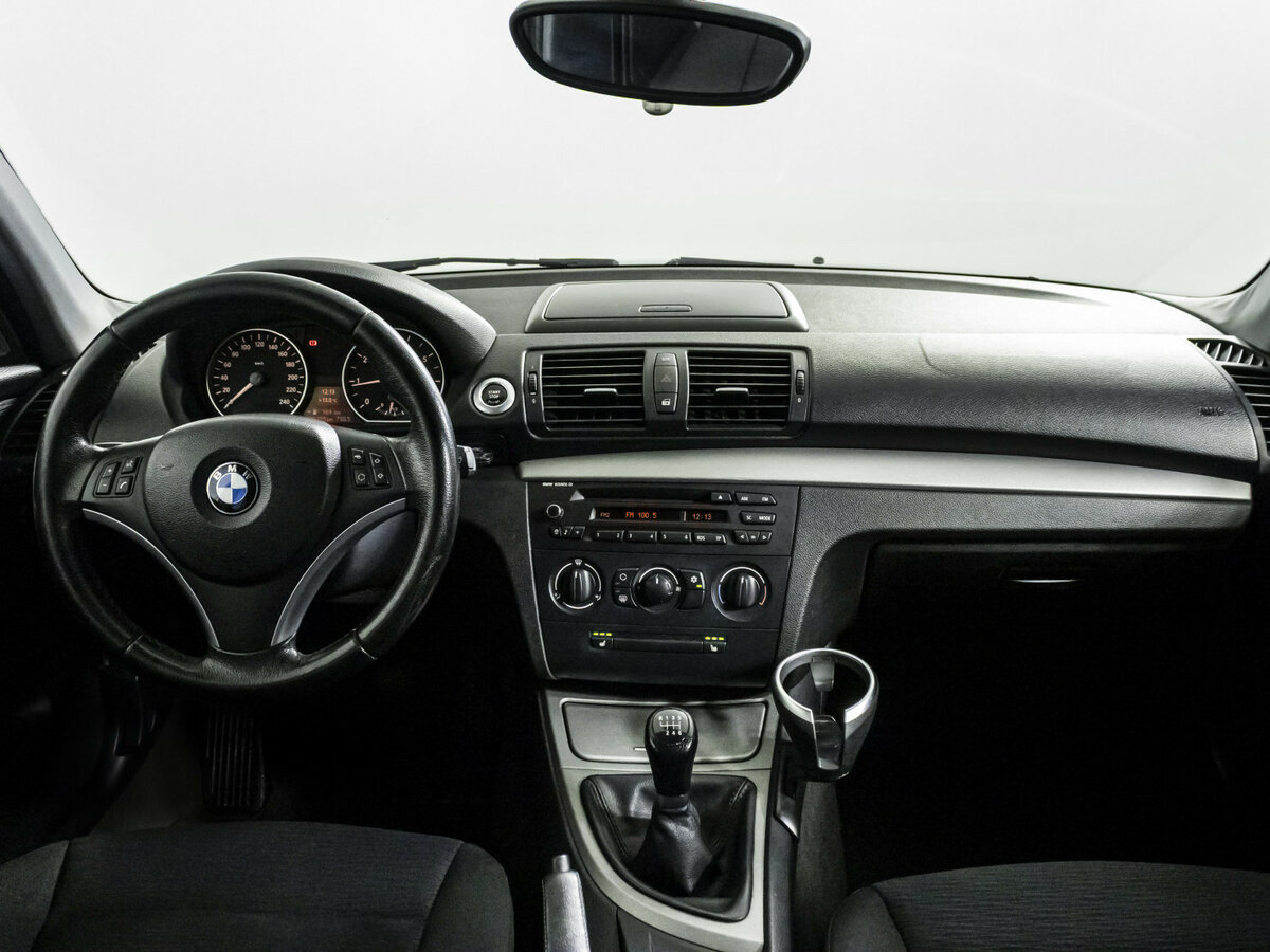 BMW 1 серии 118i I (E81/E82/E87/E88) Рестайлинг, 2008 Фото №11