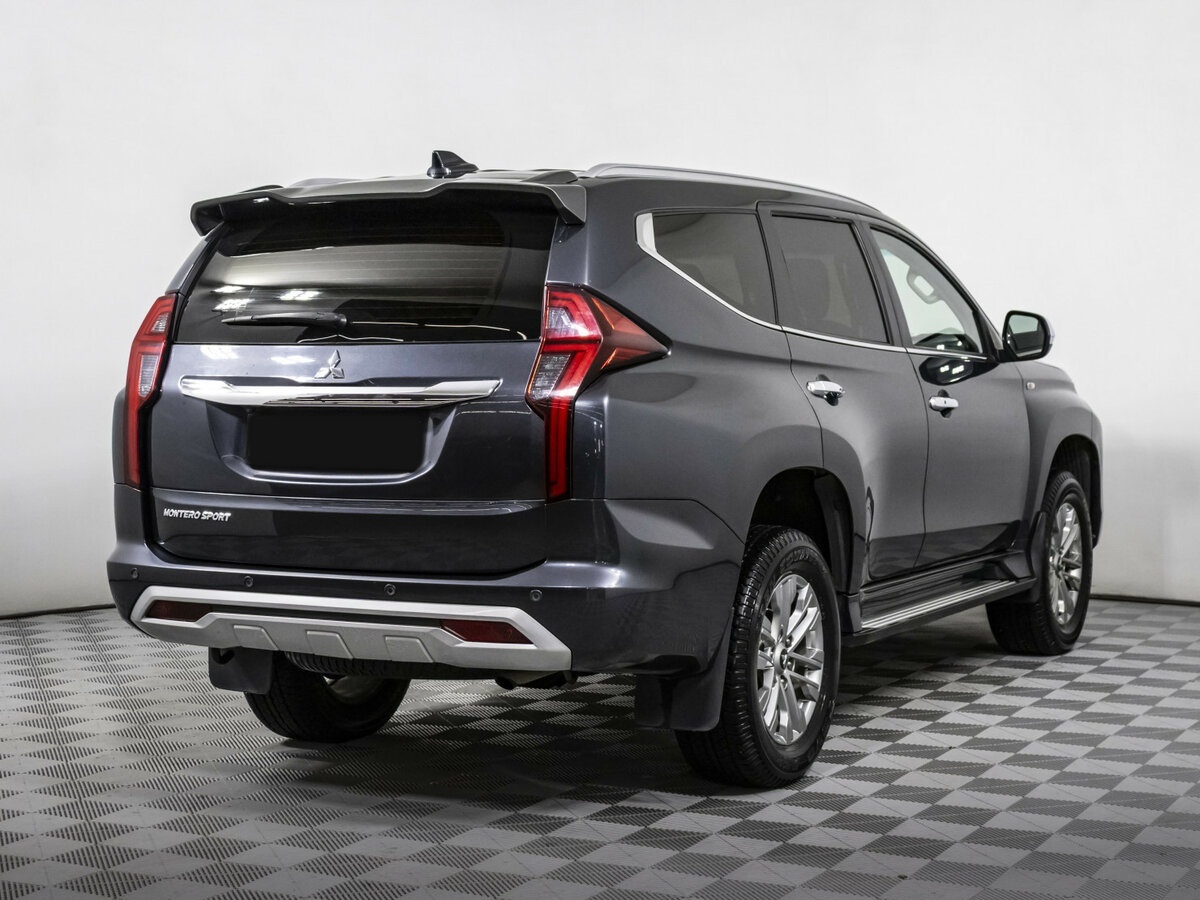 Mitsubishi Montero Sport III Рестайлинг, 2022 Фото №4