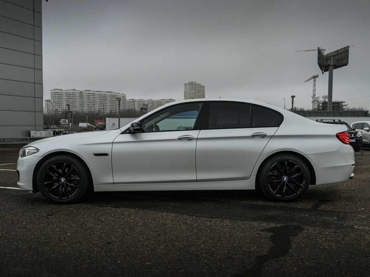 BMW 5 серии 525d xDrive VI (F10/F11/F07) Рестайлинг, 2015 Фото №9