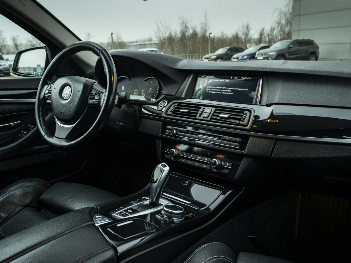 BMW 5 серии 525d xDrive VI (F10/F11/F07) Рестайлинг, 2015 Фото №10