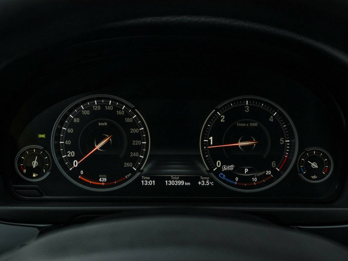 BMW 5 серии 525d xDrive VI (F10/F11/F07) Рестайлинг, 2015 Фото №12