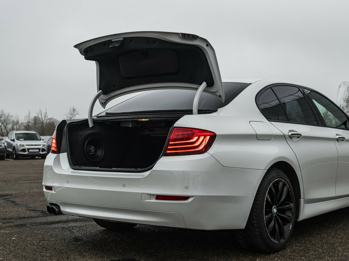 BMW 5 серии 525d xDrive VI (F10/F11/F07) Рестайлинг, 2015 Фото №19