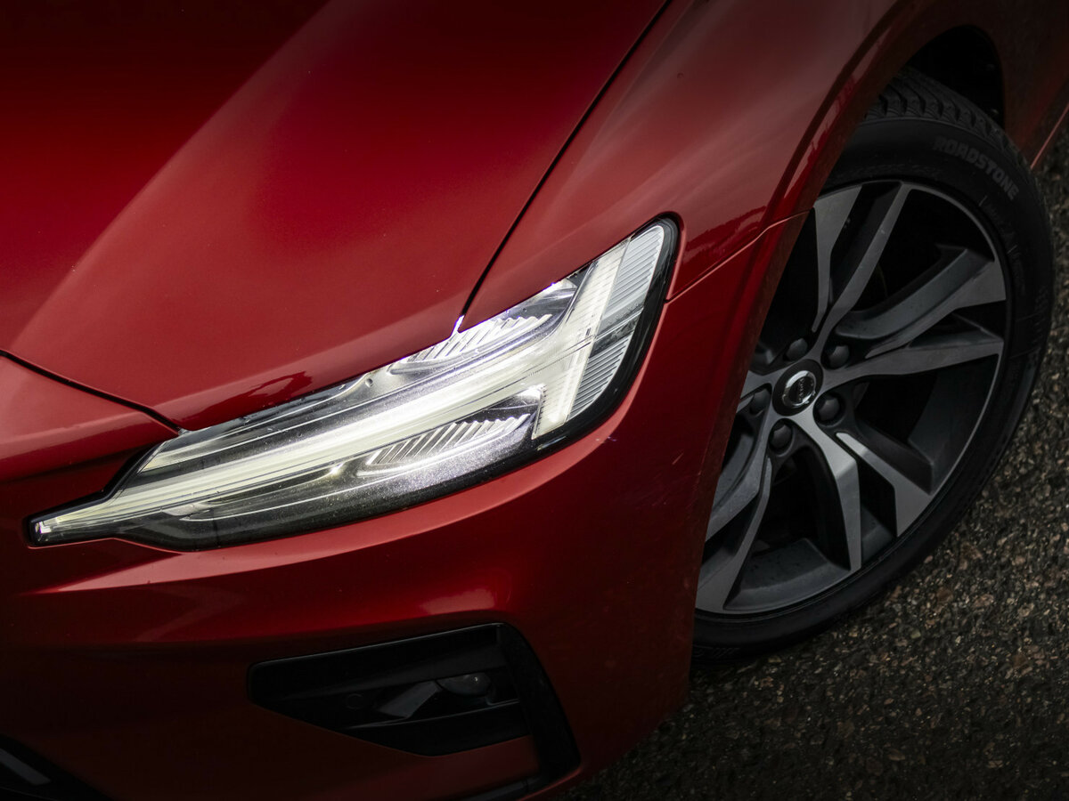 Volvo S60 III, 2019 - 95 032 км. | Фото №2