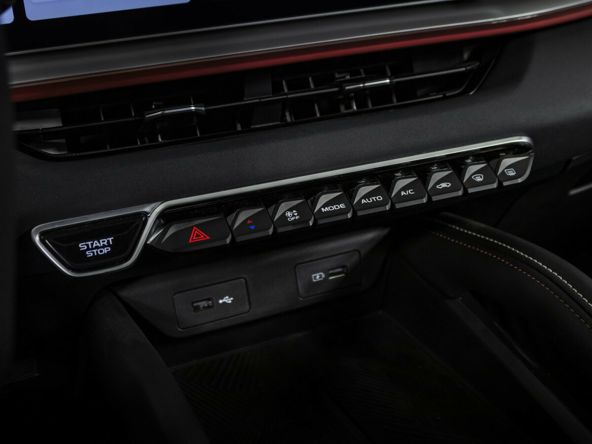 Geely Coolray I Рестайлинг, 2024 Фото №19