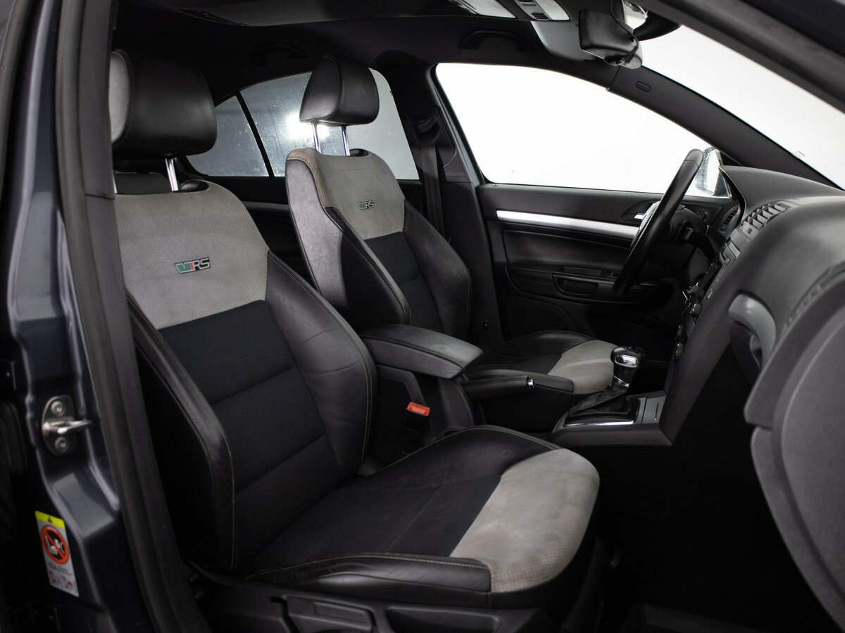 Skoda Octavia RS II Рестайлинг, 2011 Фото №15