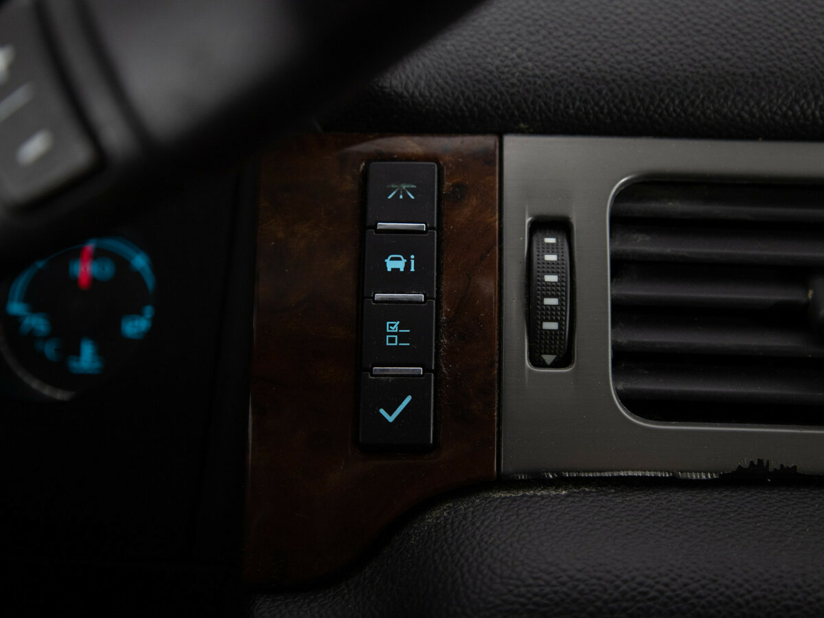 Chevrolet Tahoe 6AT III, 2012 Фото №13