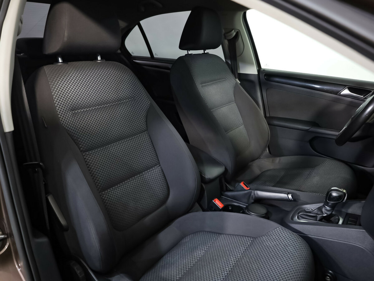 Volkswagen Jetta VI, 2014 Фото №17