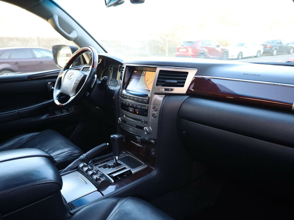 Lexus LX 570 III Рестайлинг, 2012 - 306 301 км. | Фото №7