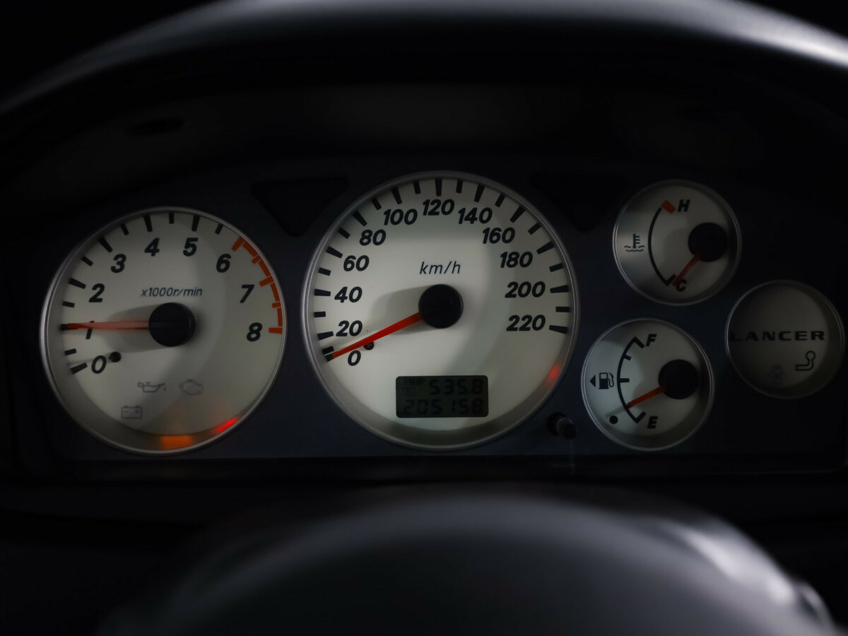 Mitsubishi Lancer IX Рестайлинг, 2006 Фото №10