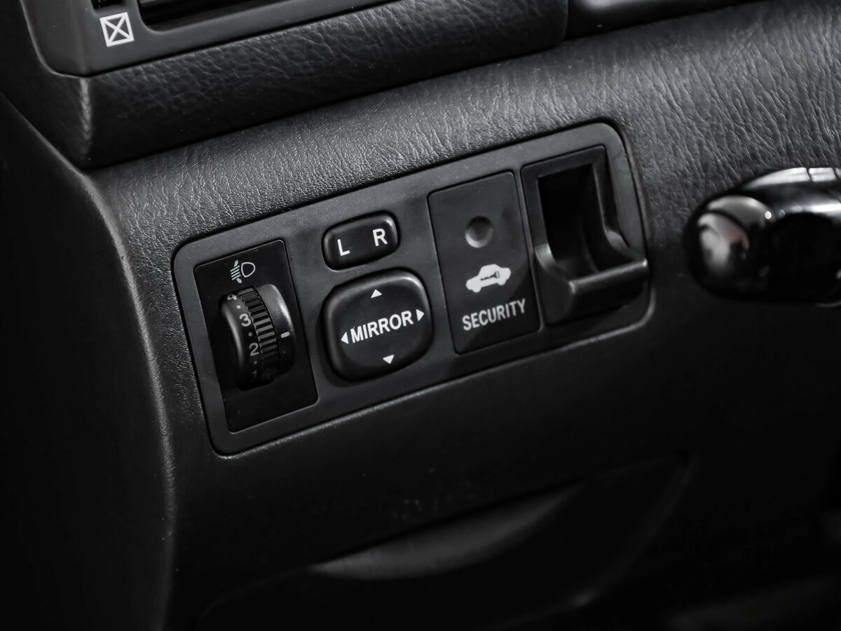 Toyota Corolla IX (E120, E130) Рестайлинг, 2006 Фото №16