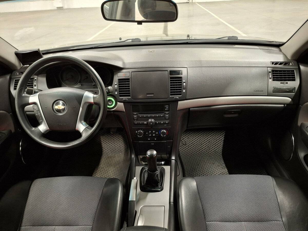 Chevrolet Epica V250 Рестайлинг, 2010 Фото №14