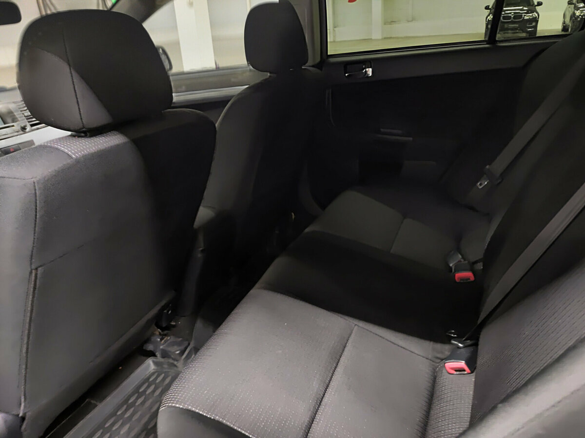 Mitsubishi Lancer X Рестайлинг, 2011 Фото №12