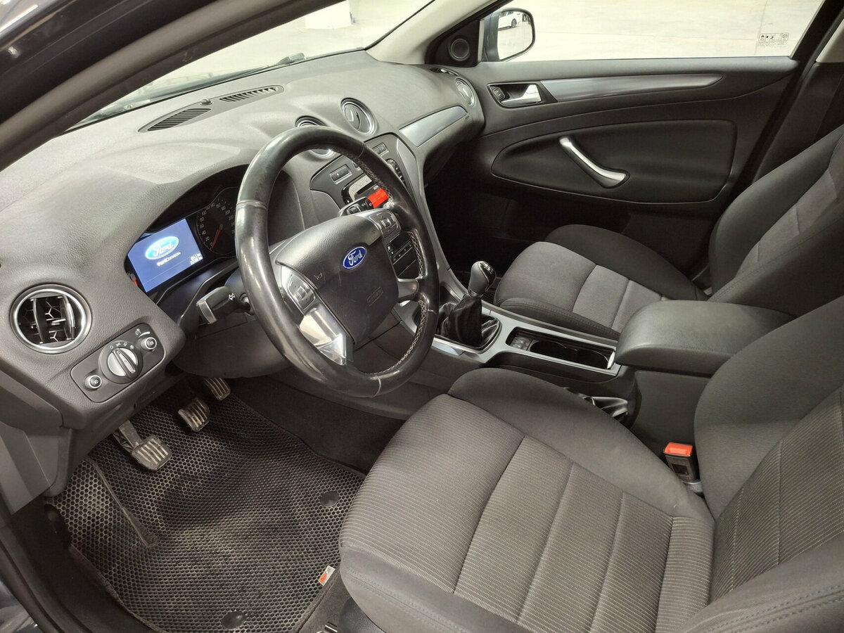 Ford Mondeo IV Рестайлинг, 2013 Фото №14