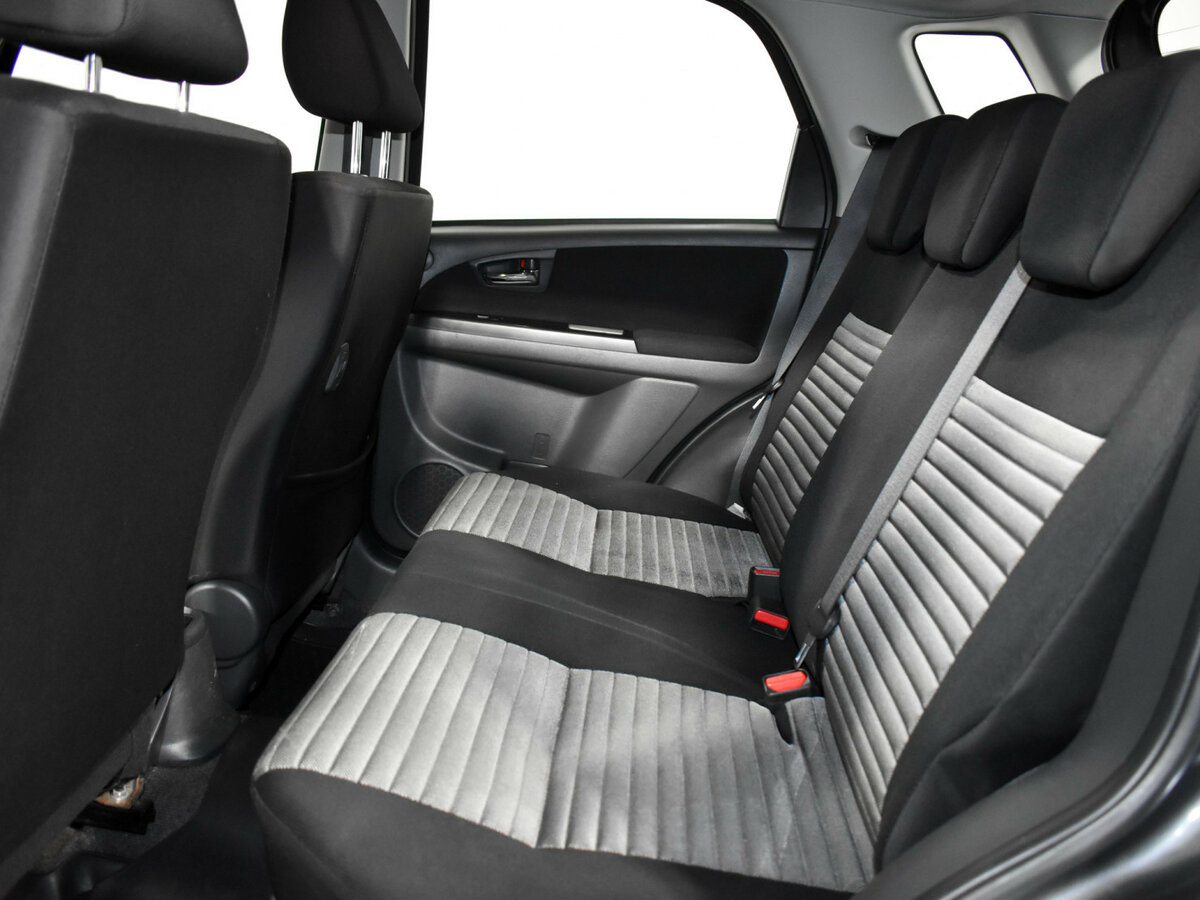 Suzuki SX4 I (Classic) Рестайлинг, 2010 Фото №9