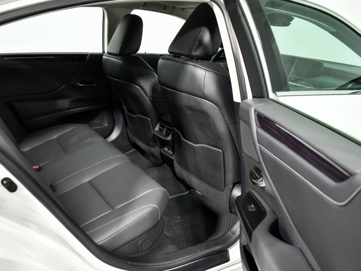 Lexus ES 300h VII Рестайлинг, 2021 Фото №9