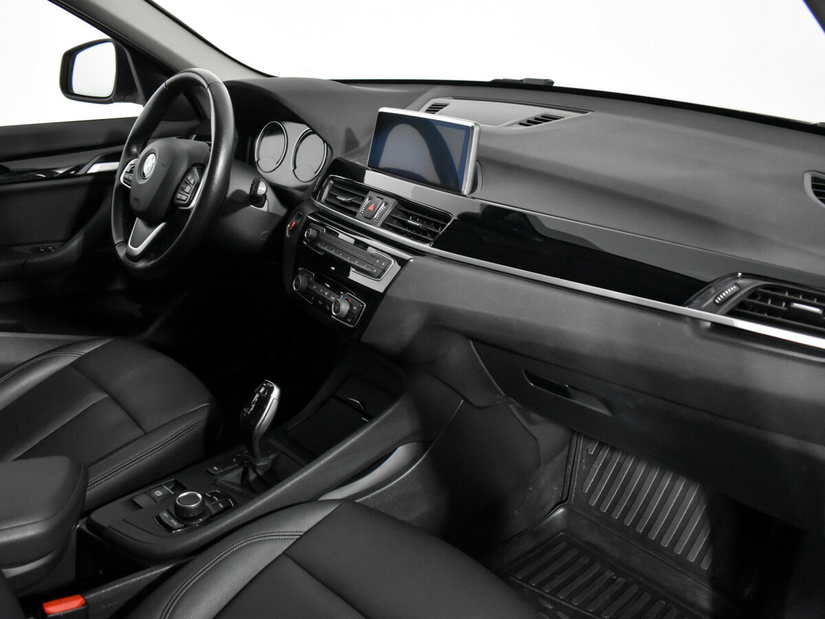 BMW X1 20i xDrive II (F48) Рестайлинг, 2021 Фото №11