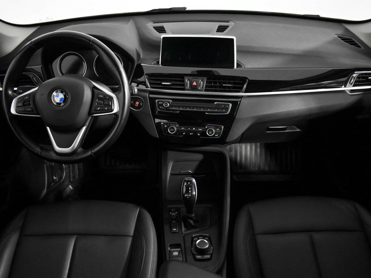 BMW X1 20i xDrive II (F48) Рестайлинг, 2021 Фото №17